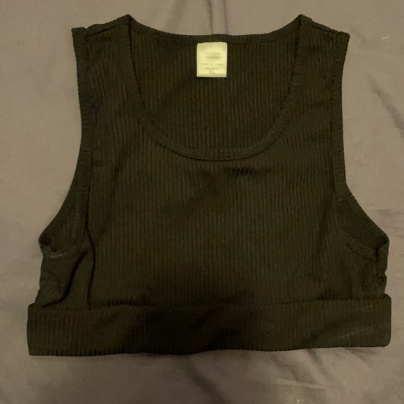 Crop tops - Picture 4 of 4